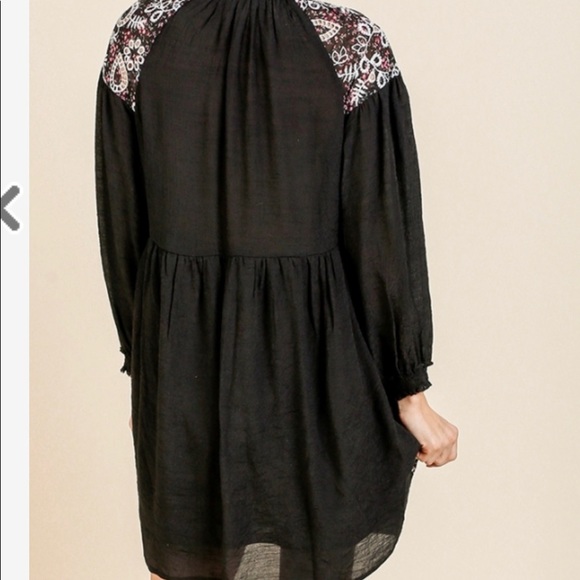 💥SALE💥Umgee - Puff Sleeve Black Dress - Picture 6 of 8